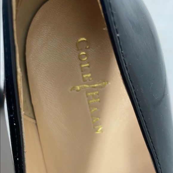 Black Patent Leather Platform Pumps - Picture 2 of 12